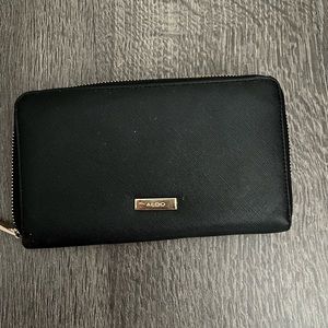 Black ALDO clutch